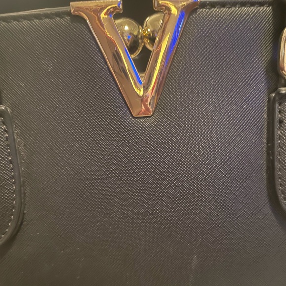 Lovely Purse 👜 - Picture 3 of 16